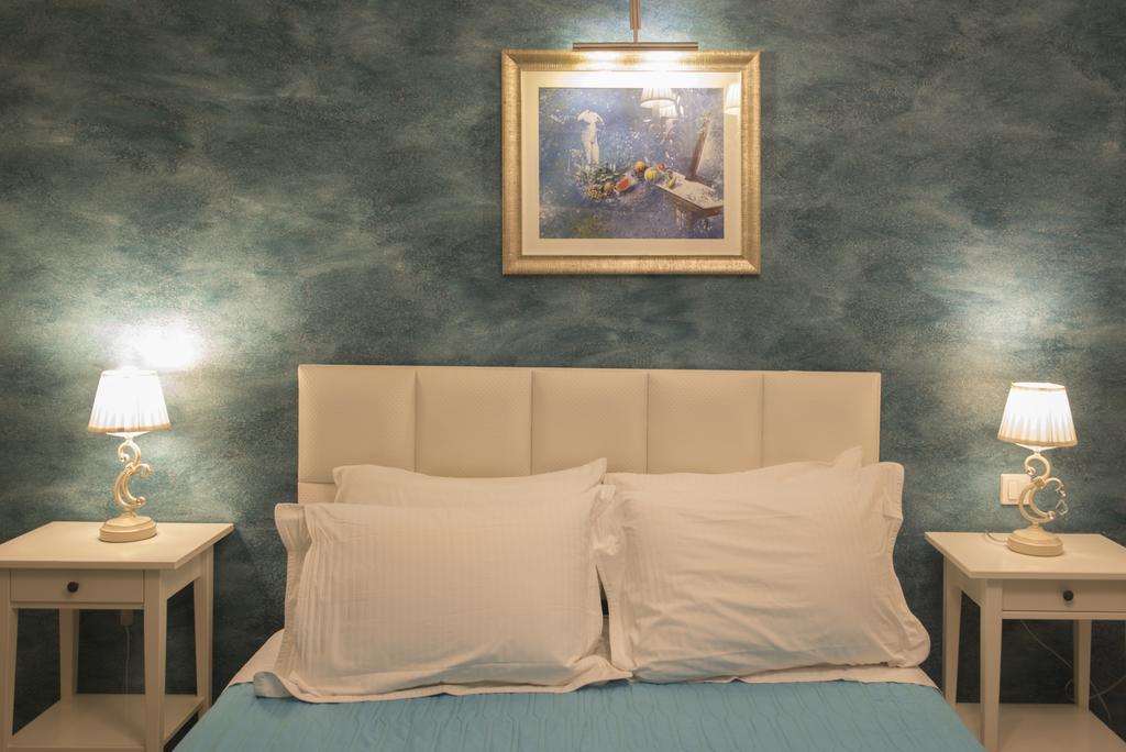 Villa Rose ฟิรา ภายนอก รูปภาพ