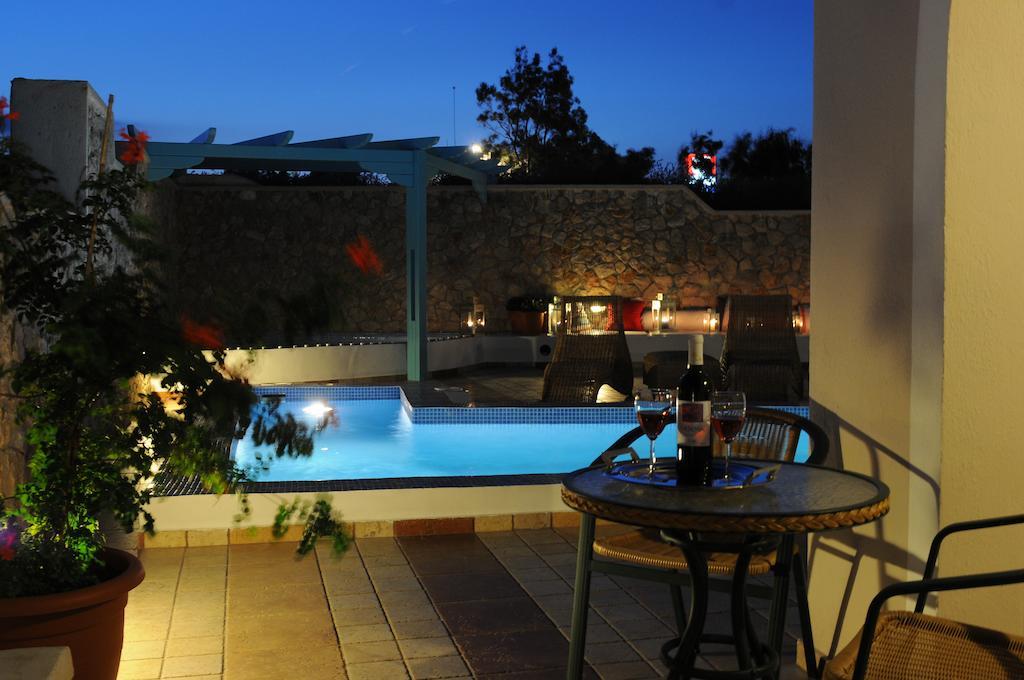 Villa Rose ฟิรา ภายนอก รูปภาพ